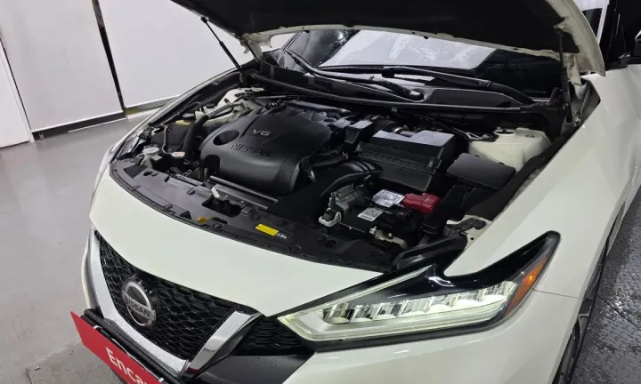 Nissan Maxima