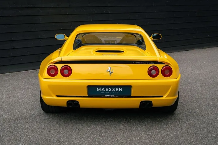 Ferrari F355
