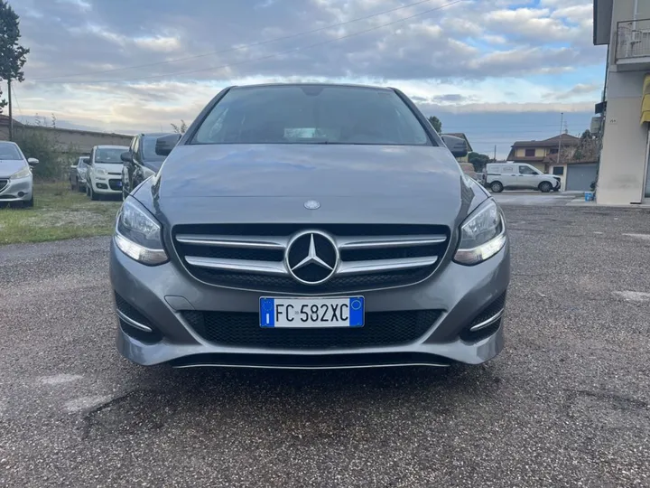 Mercedes-Benz B 160