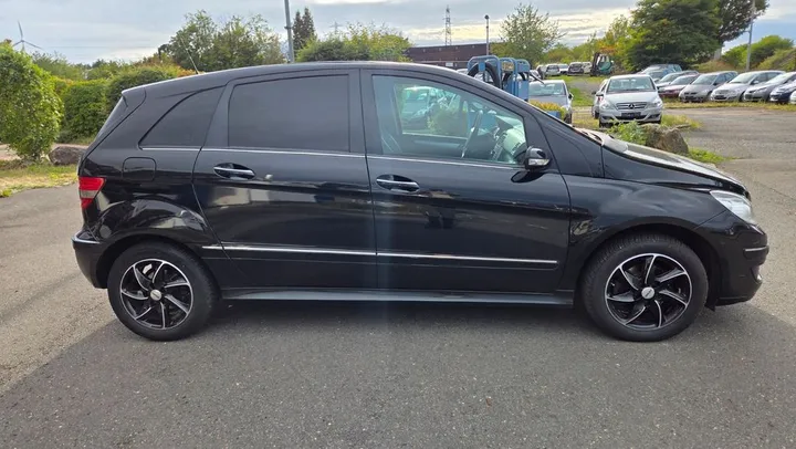 Mercedes-Benz B 170