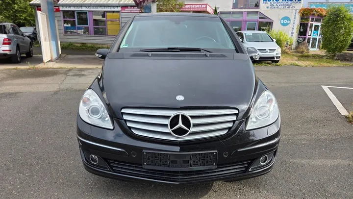 Mercedes-Benz B 170