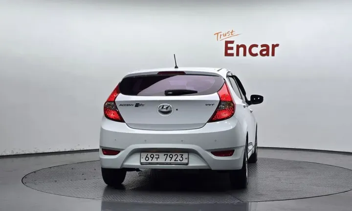 Hyundai Accent