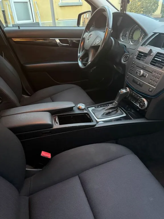 Mercedes-Benz C 180