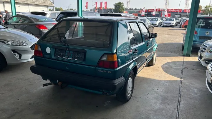 Volkswagen Golf