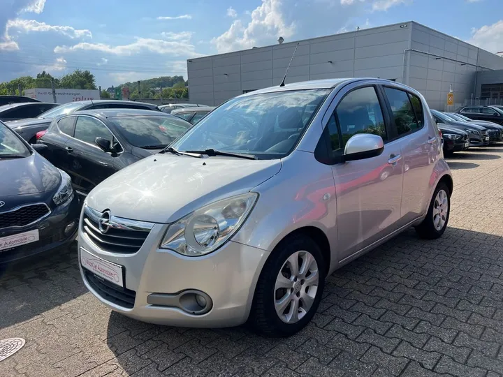Opel Agila