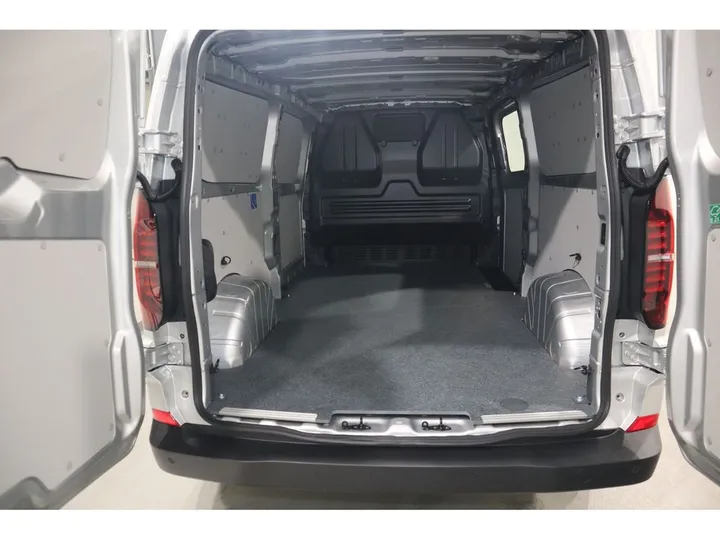 Volkswagen T7 Transporter