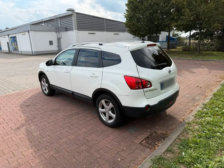 Nissan Qashqai+2