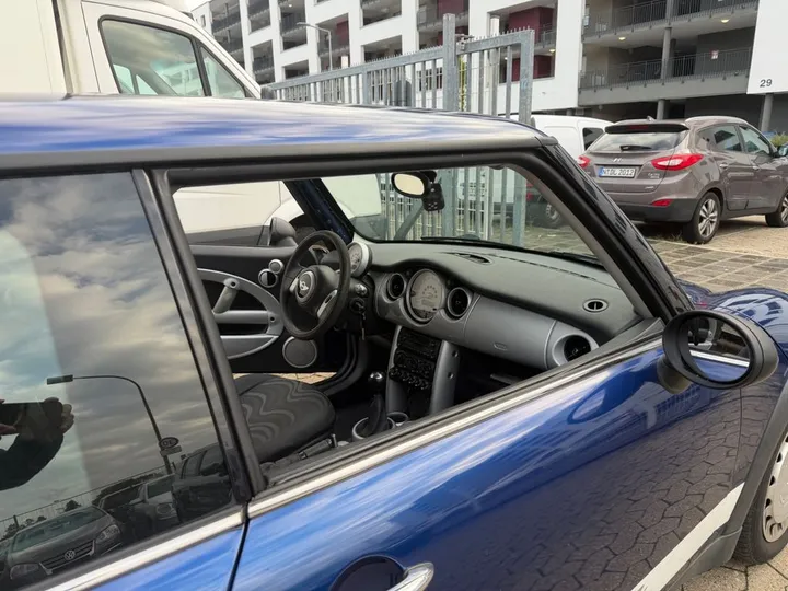 MINI ONE