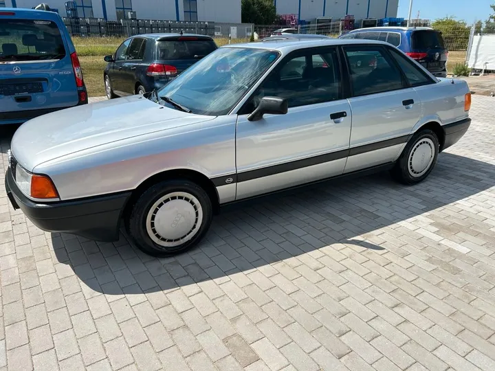 Audi 80