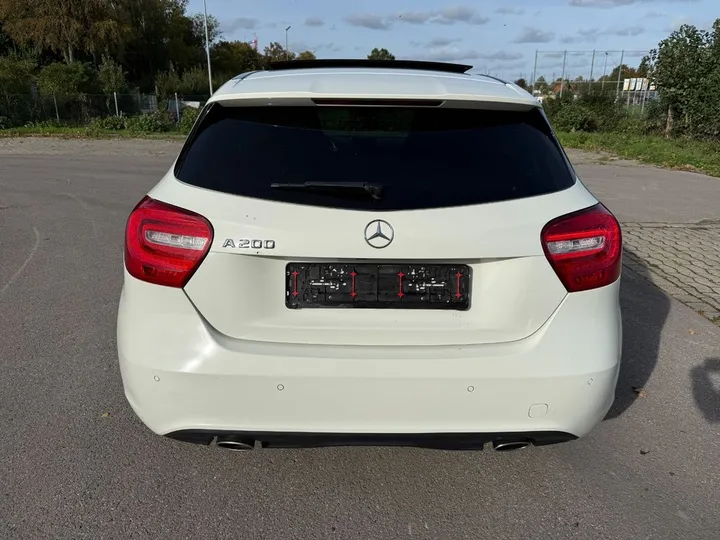 Mercedes-Benz A 200