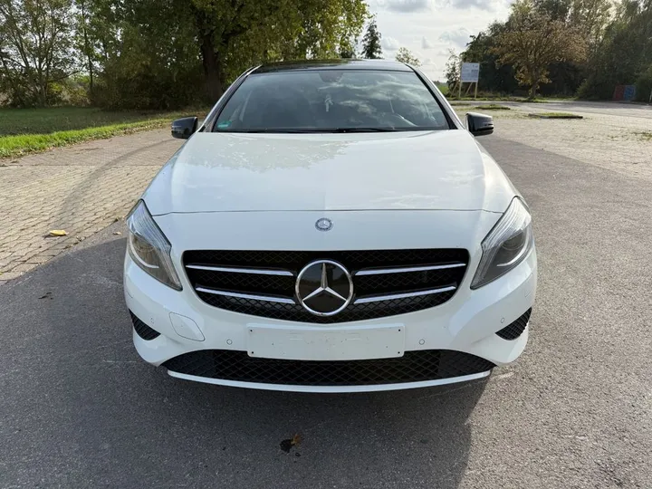Mercedes-Benz A 200