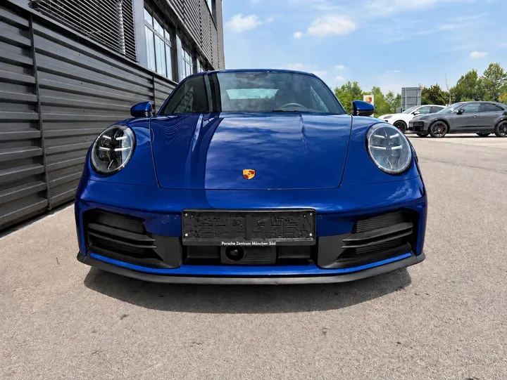 Porsche 992