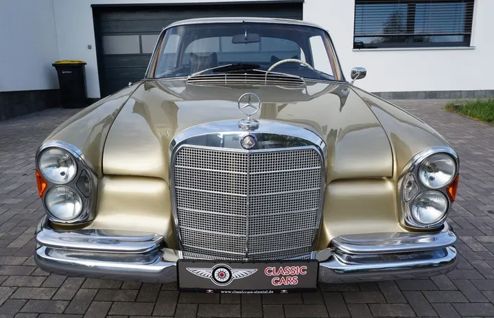 Mercedes-Benz 280