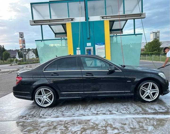 Mercedes-Benz C 180