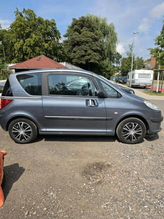 Peugeot 1007