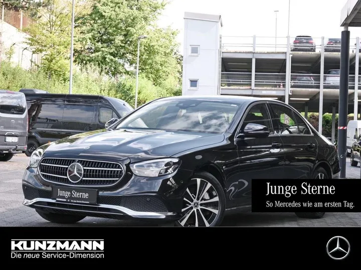 Mercedes-Benz E 300