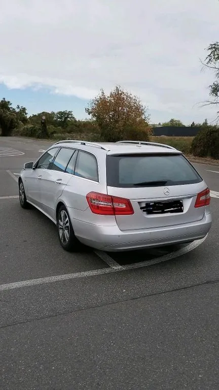 Mercedes-Benz E 200