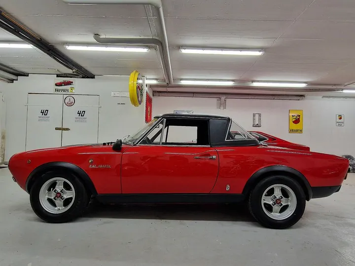 Fiat 124 Spider