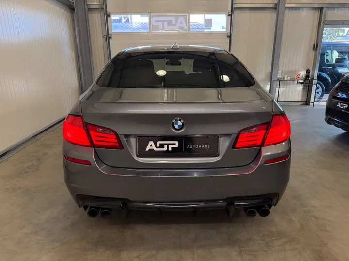 BMW 550