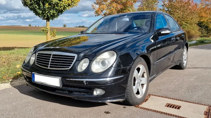 Mercedes-Benz E 320
