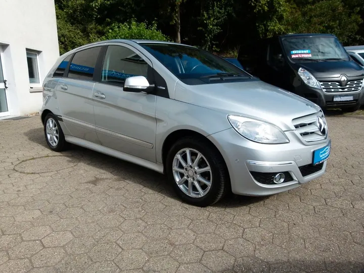 Mercedes-Benz B 170