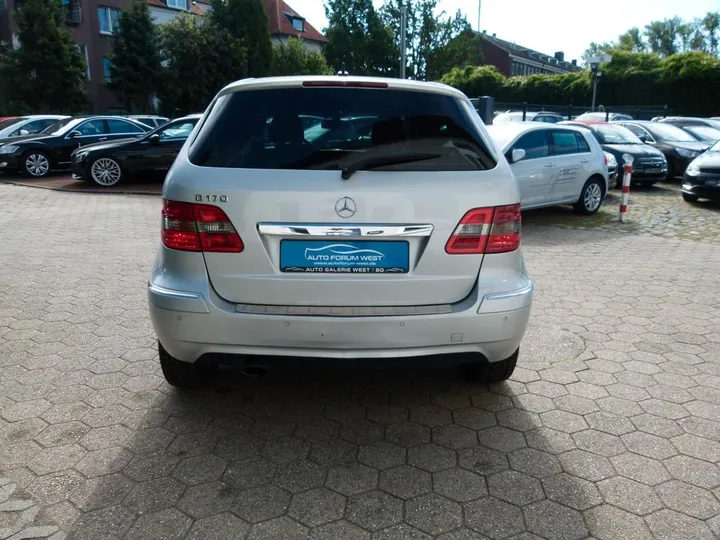 Mercedes-Benz B 170