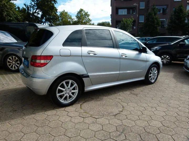 Mercedes-Benz B 170