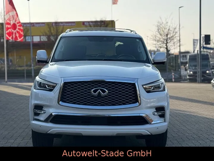 Infiniti QX80