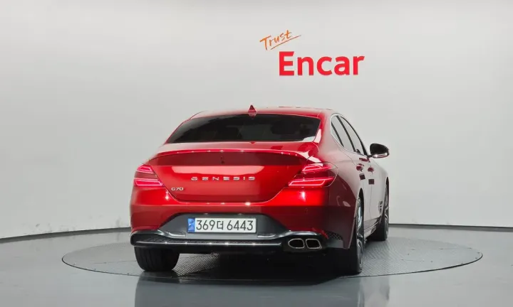 Genesis G70