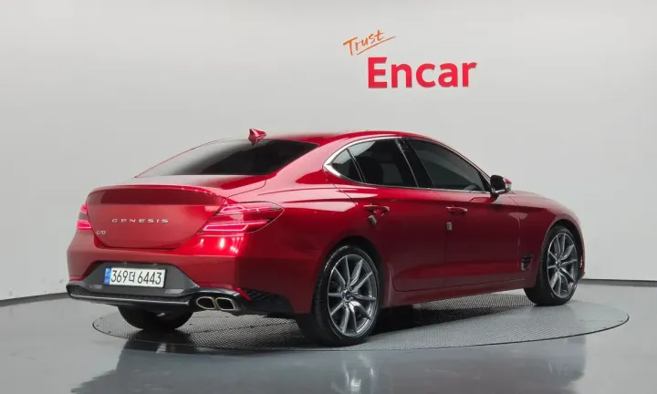 Genesis G70