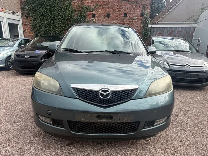 Mazda 2