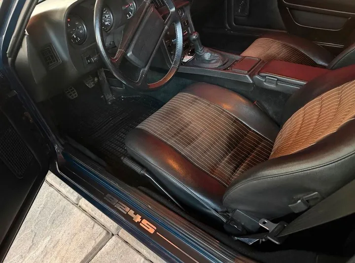Porsche 924