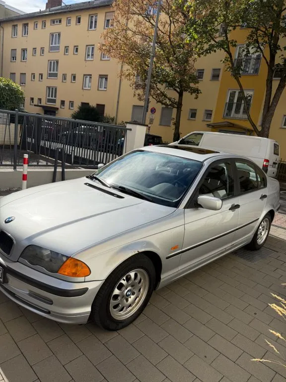BMW 318