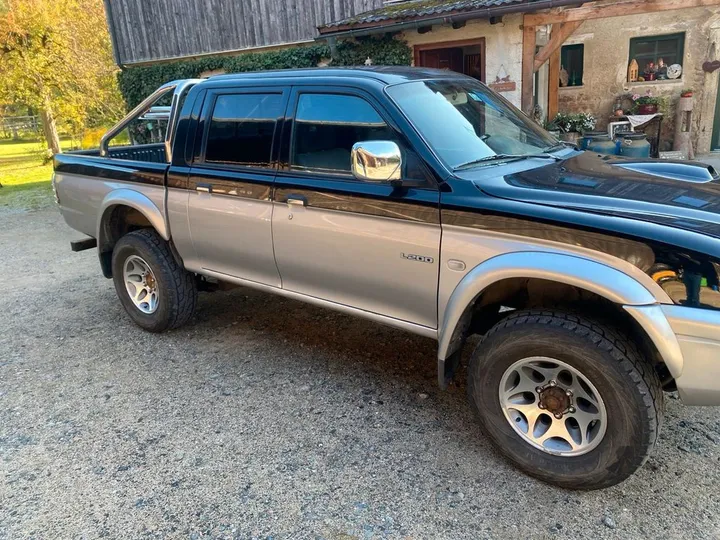 Mitsubishi L200