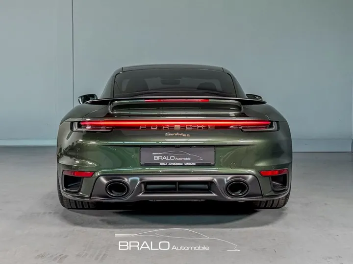 Porsche 992
