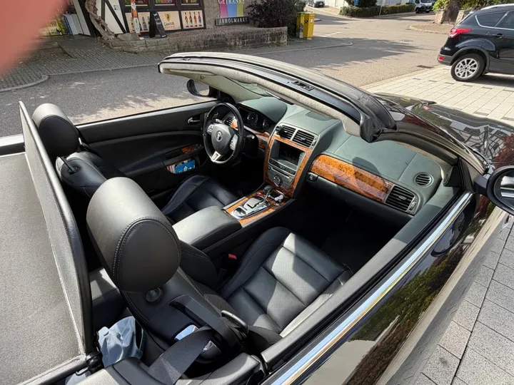 Jaguar XK8
