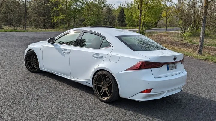 Lexus IS 300