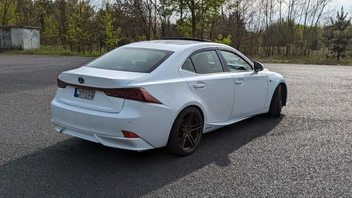 Lexus IS 300
