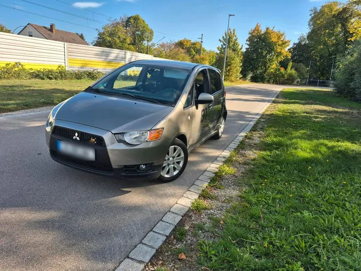 Mitsubishi Colt