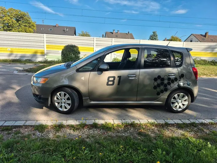 Mitsubishi Colt