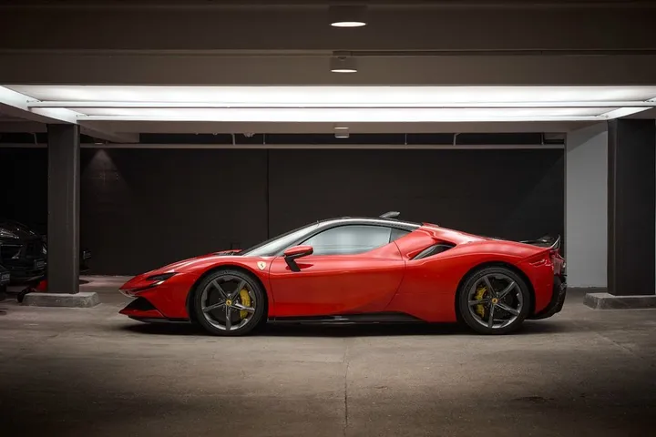 Ferrari SF90