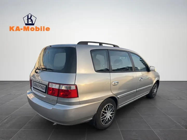 Kia Carens