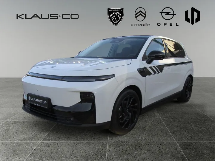 Leapmotor B10