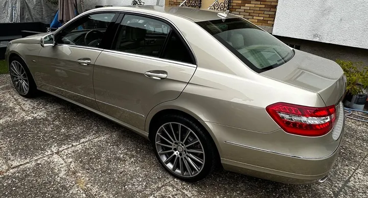 Mercedes-Benz E 350