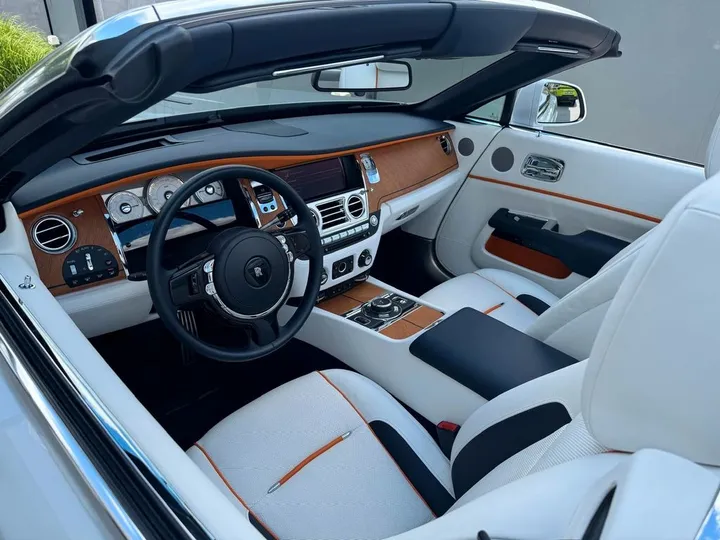 Rolls-Royce Dawn