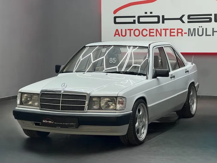 Mercedes-Benz 190