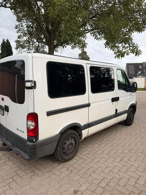 Opel Movano