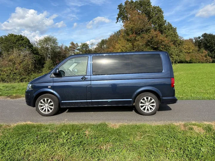 Volkswagen T5 Caravelle