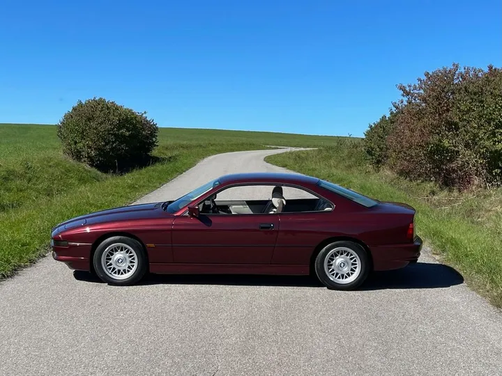 BMW 840