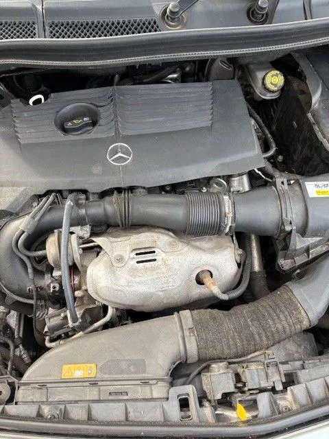 Mercedes-Benz B 180